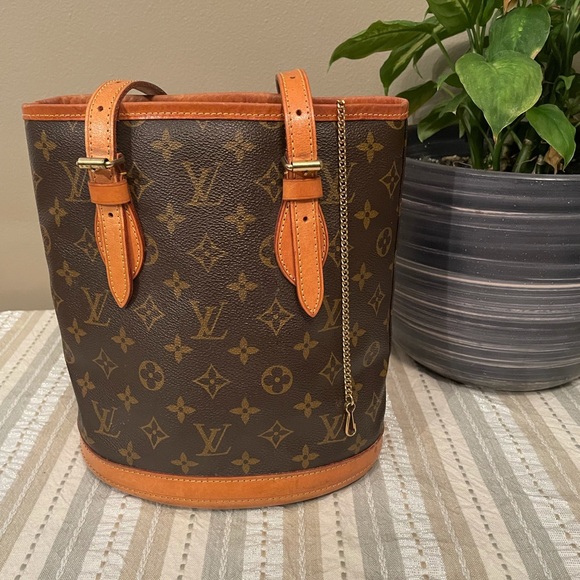 Authentic Louis Vuitton Monogram Bucket Pm Bag - Picture 1 of 10